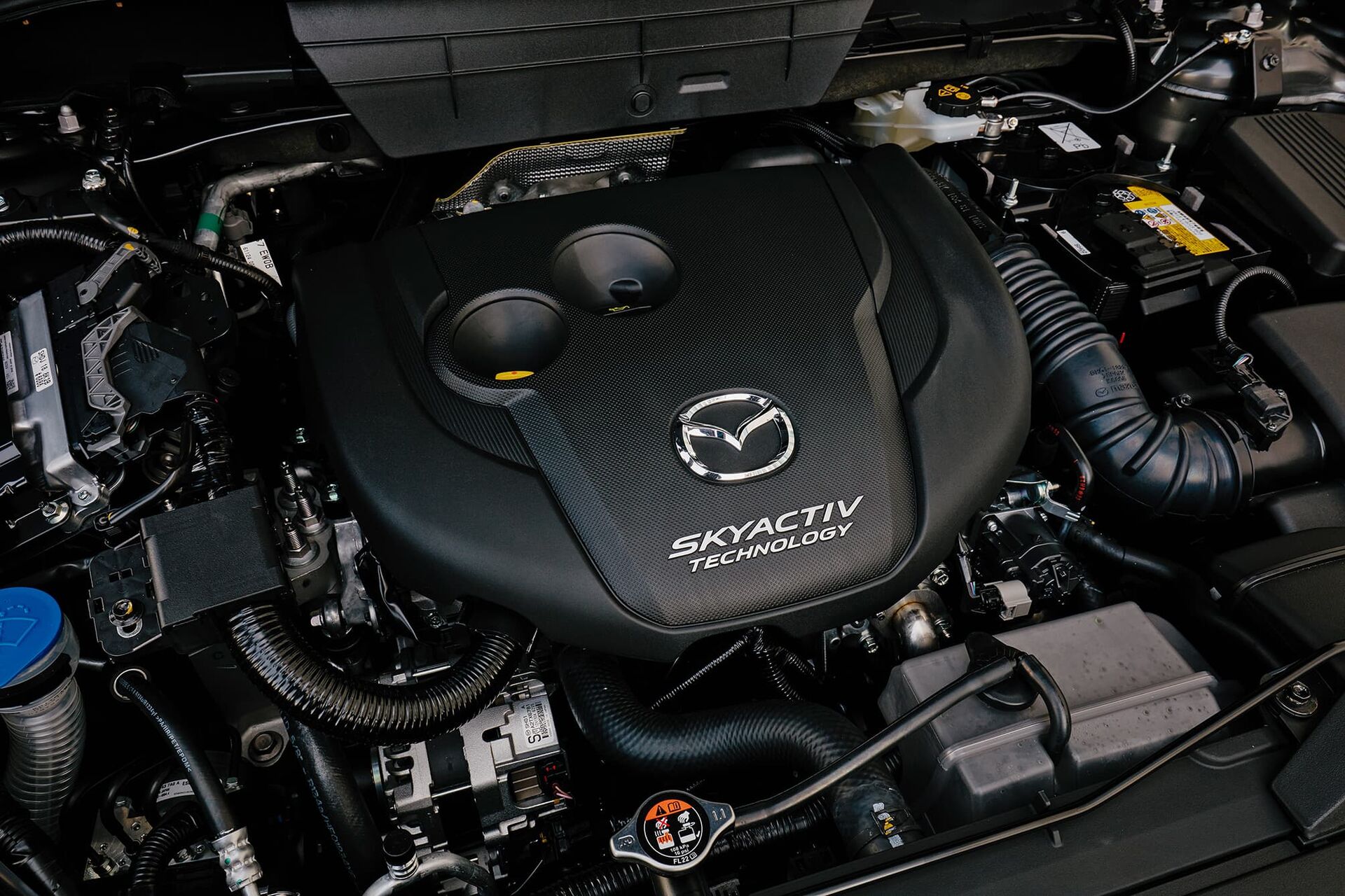 2.0 Skyactiv-G (160/165 LE)
